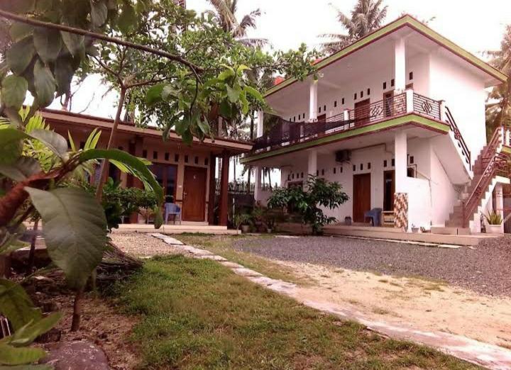 Sapu Nyapah Losmen Syariah Tanjung Setia Biha Extérieur photo